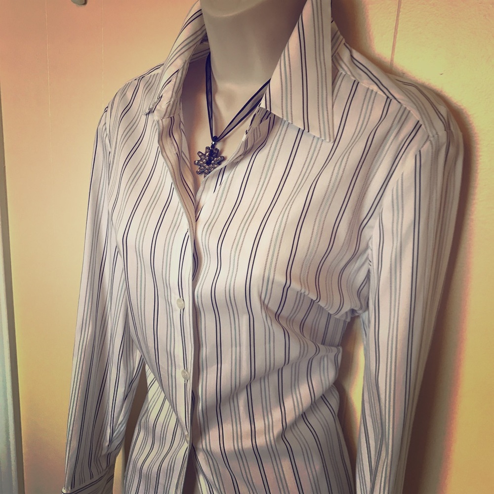 COPY - Women's Button down NWT size 10